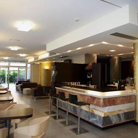 Eraclea Palace 4 Stelle S 4* 伊拉克里亚马勒