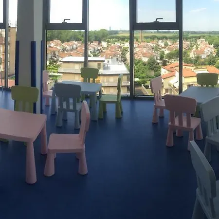 Отель Eraclea Palace 4 Stelle S 4*