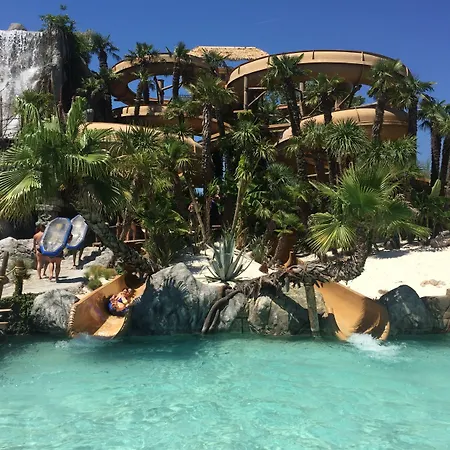 Szálloda Eraclea Palace 4 Stelle S